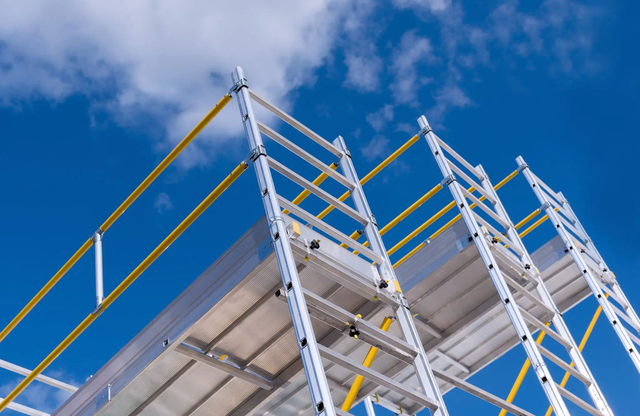Ladders, trappen en rolsteigers inspecties | NEN 2484, NEN-EN 1004